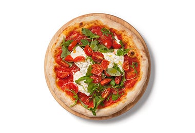 Pizza de queso y albahaca con salsa pomodoro