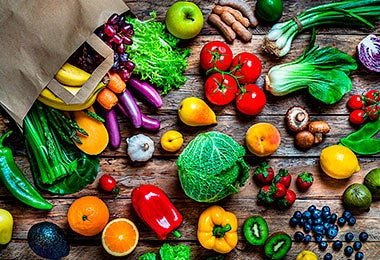 Existe una variedad de vitaminas y minerales en las frutas y verduras