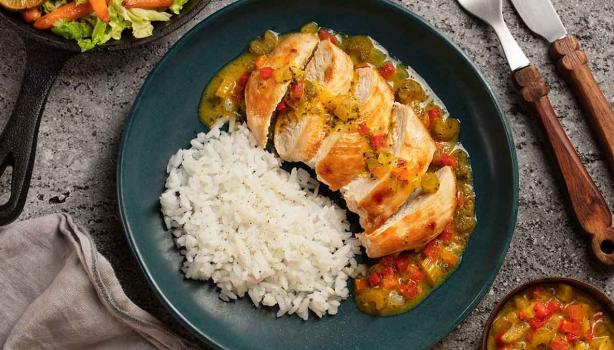 Plato de arroz y pollo, receta fácil y económica para el almuerzo