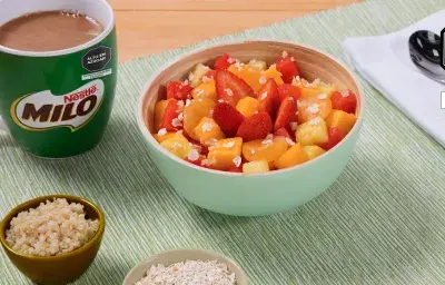 Ensalada de Frutas y Quinua