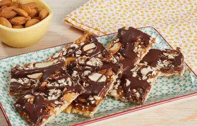 Crackers de manjar y chocolate