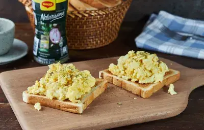 Huevos Revueltos con Naturísimo