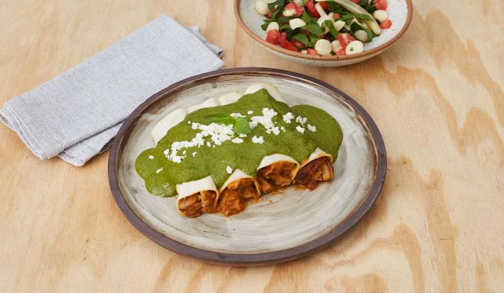 Canelones de asado en salsa verde