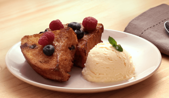 Tostadas Francesas de Panetón con Helado